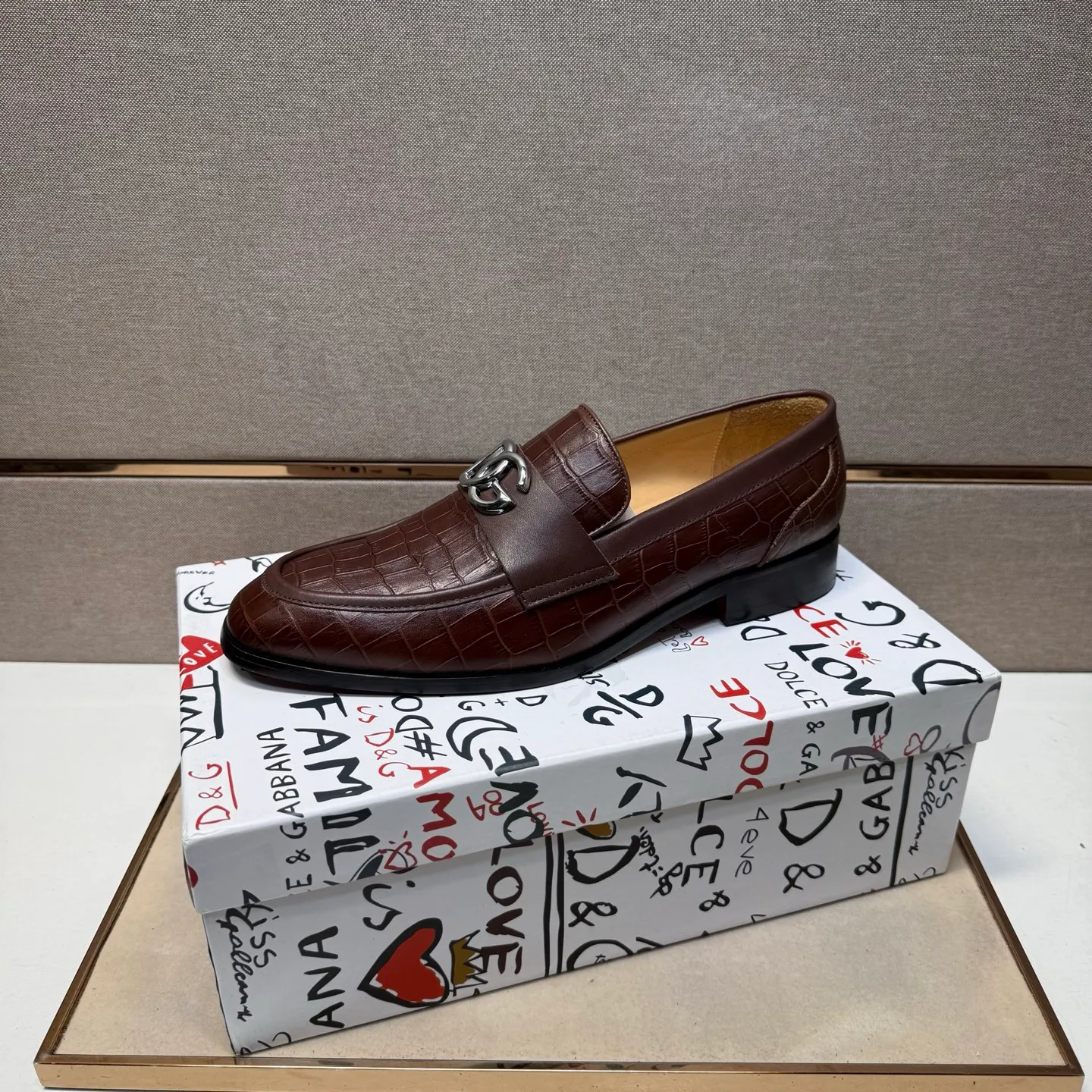 Men's men's shoes 💰pp520【DG～】Men's casual formal leather shoes 2025z cabinet sales simultaneously 🔶Size: 38-44#️⃣ 🔷2 colors🔜The upper is made of cowhide stitching ➕Cowhide lining, comfortable and breathable, sole: original comfortable, wear-resistant and non-slip outsole, ⚠️real thing📱photographed🎬real thing is better📢📢📢